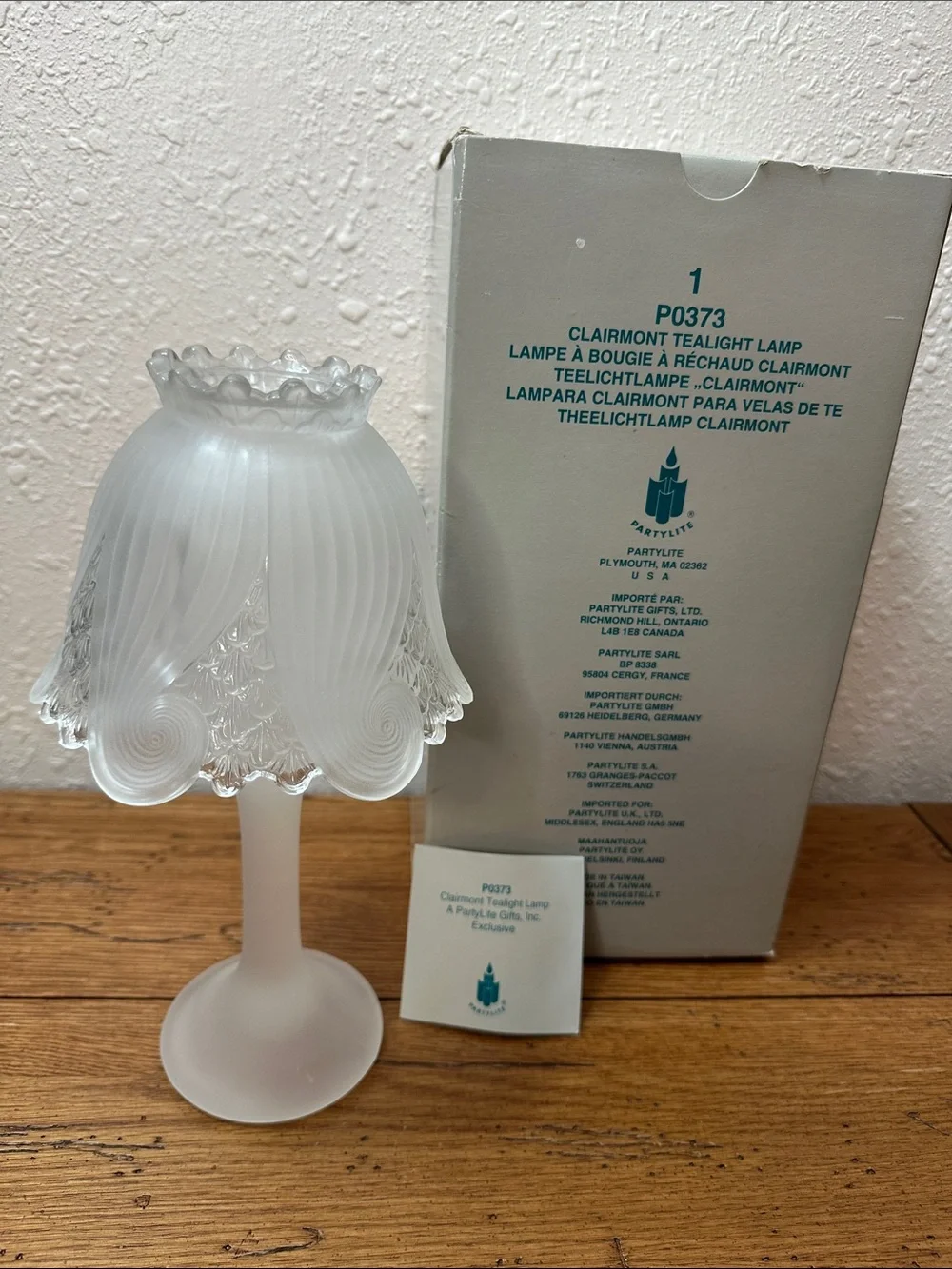 PartyLite Clairmont Tealight Fairy Lamp P0373 Vintage - Frosted White Glass